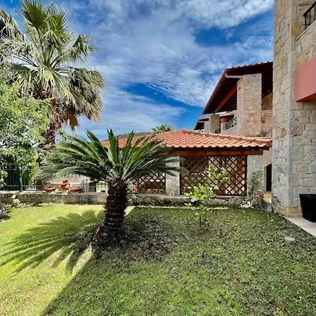 #als- Stone Maisonette In *