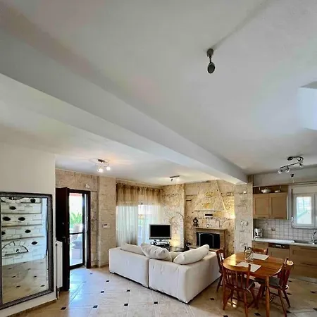 #als- Stone Maisonette In *